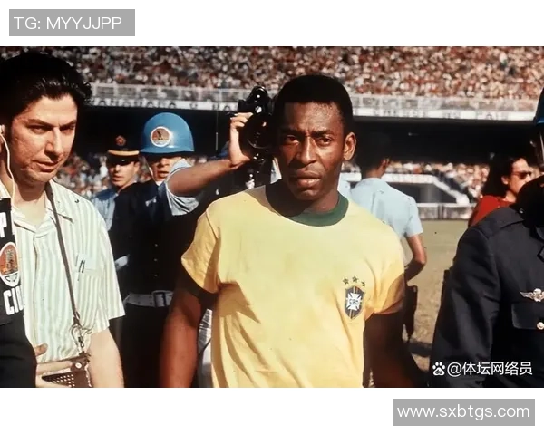 足球明星乞讨高清图片展现体育巨星另一面的人生故事